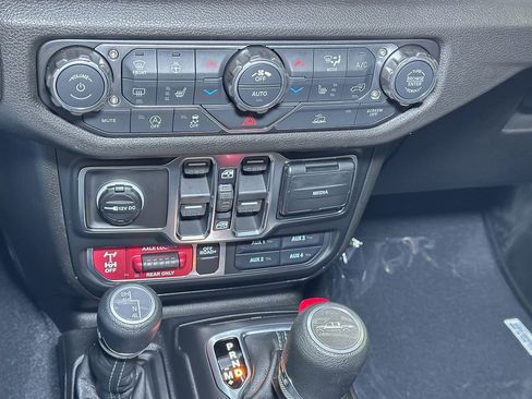 New 2026 Jeep Gladiator Willys image 27