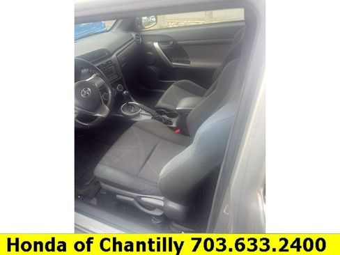 Used 2011 Scion tC FWD image 3