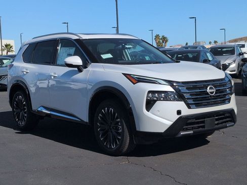 New 2026 Nissan Rogue Platinum image 6