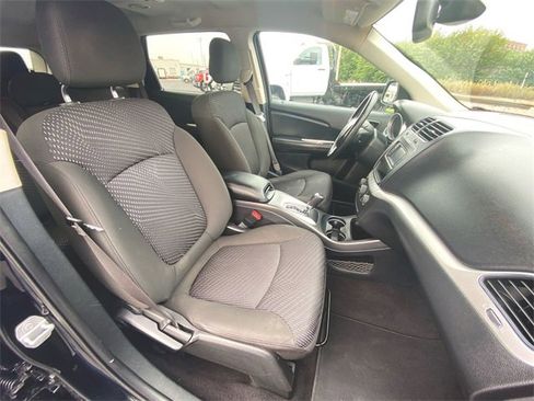 Used 2019 Dodge Journey SE w/ Connectivity Group image 26