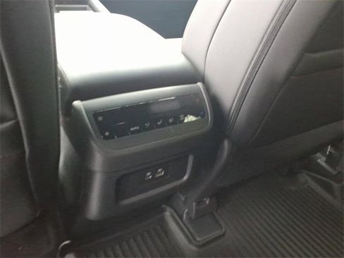 Used 2025 Nissan Pathfinder Rock Creek image 8