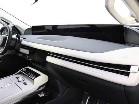 New 2026 Lincoln Navigator Reserve w/ Jet Appearance Package AWD/4WD image 15