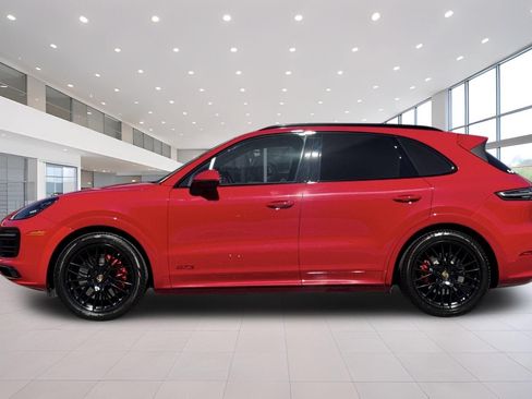 Used 2022 Porsche Cayenne GTS AWD/4WD image 7