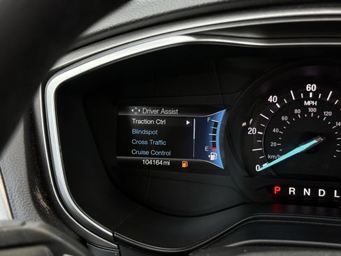 Used 2019 Ford Fusion SE FWD image 29