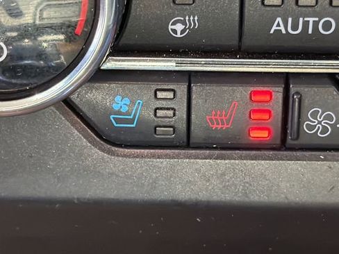 Used 2019 Ford Expedition Max Platinum image 31