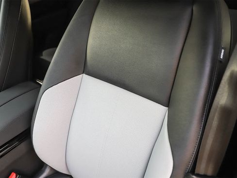 New 2026 Land Rover Range Rover Velar Dynamic SE image 23