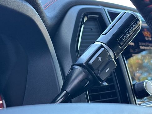 Used 2024 Nissan Titan PRO-4X w/ Off Road Protection Package image 20