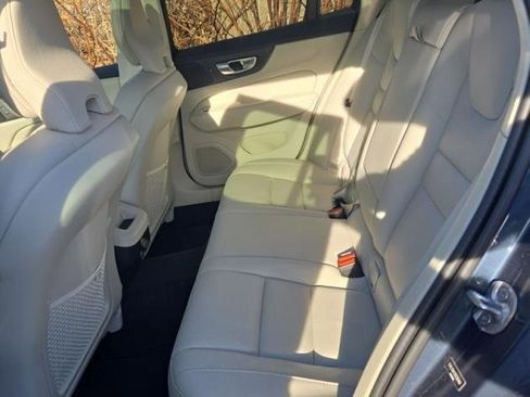 Certified 2024 Volvo V60 B5 Cross Country Plus image 7