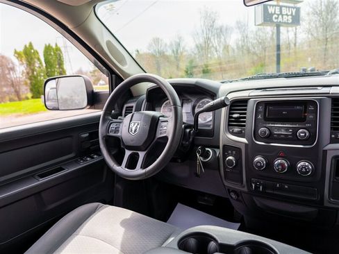 Used 2017 RAM 1500 ST w/ SXT Appearance Group AWD/4WD image 23