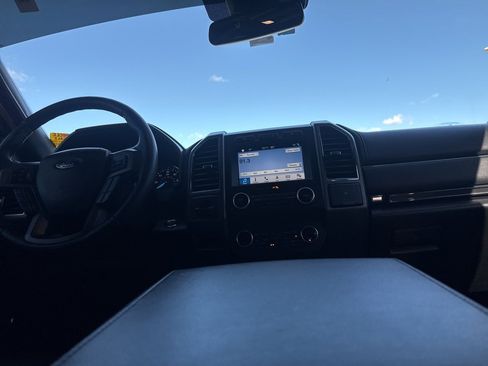 Used 2018 Ford Expedition Max XLT w/ Equipment Group 202A image 22