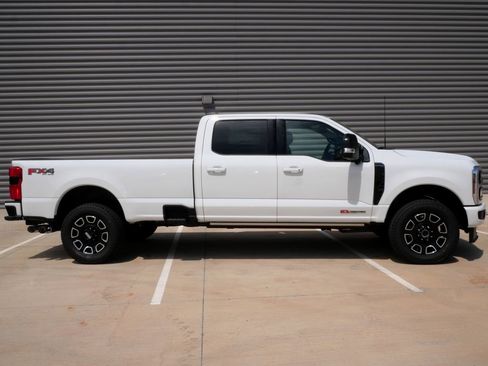 New 2026 Ford F350 Platinum w/ FX4 Off-Road Package AWD/4WD image 2