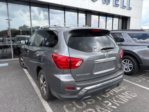 Used 2018 Nissan Pathfinder SV AWD/4WD image 4