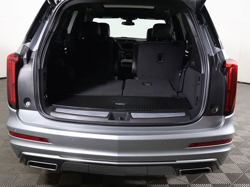 Used 2024 Cadillac XT6 Premium Luxury w/ LPO, Floor Liner Package AWD/4WD image 19