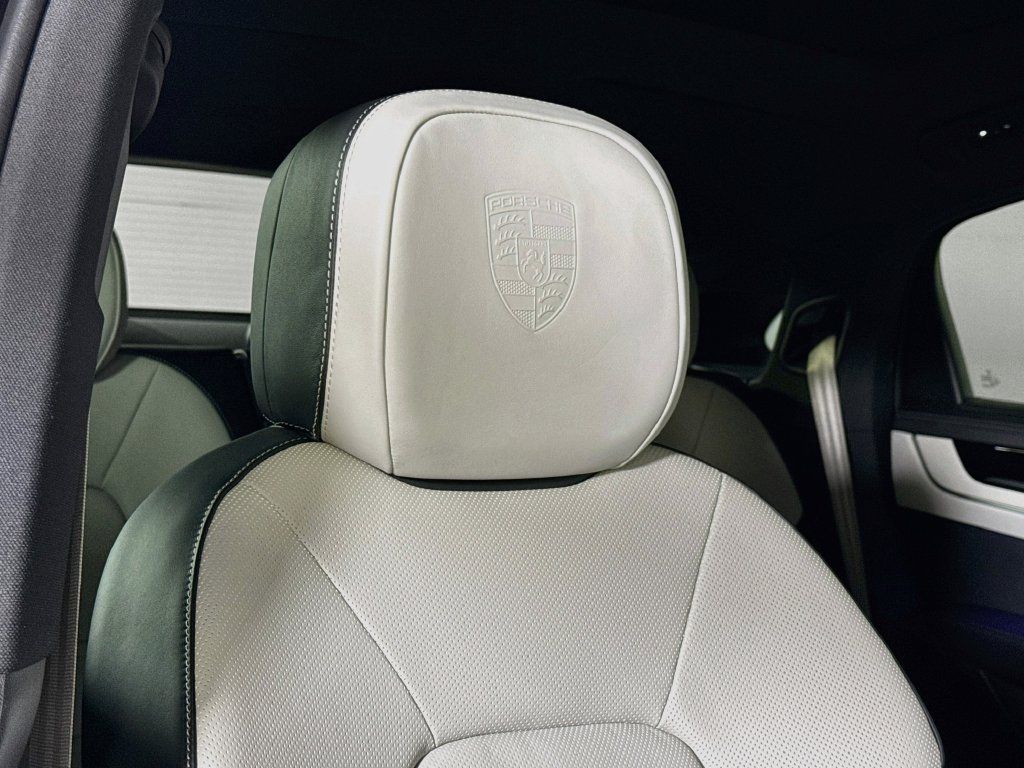Certified 2026 Porsche Cayenne S AWD/4WD image 23