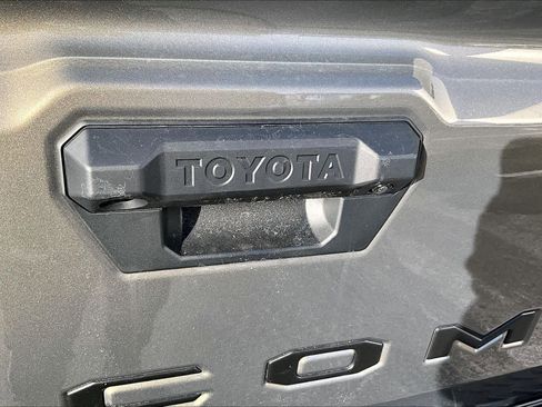 New 2026 Toyota Tacoma 4x4 Double Cab Hybrid image 15