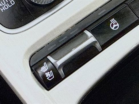 Used 2020 Kia Stinger GT1 image 22