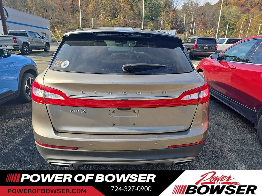 Used 2018 Lincoln MKX Reserve w/ Driver Assistance Package FWD image 5