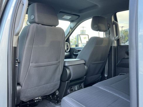 Used 2024 Chevrolet Silverado 3500 LT w/ Convenience Package image 21