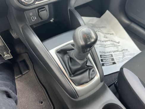 Used 2025 Nissan Versa S FWD image 26