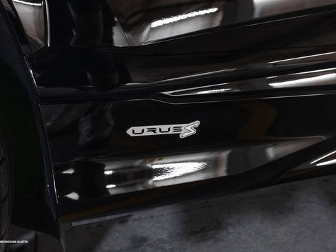 Used 2024 Lamborghini Urus S image 17