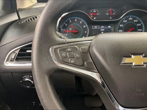 Used 2017 Chevrolet Cruze LT w/ Convenience Package FWD image 22