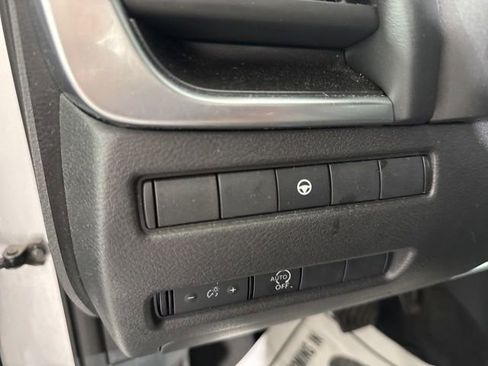Used 2023 Nissan Rogue SV AWD/4WD image 20