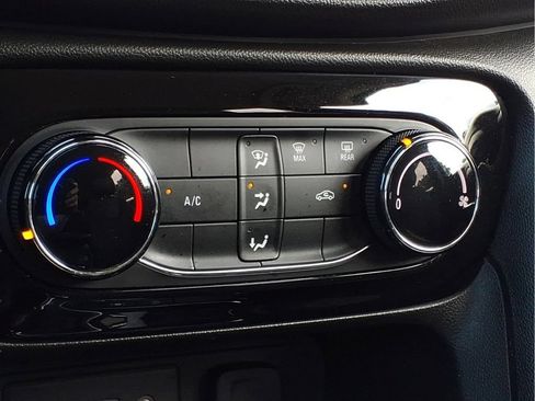 Used 2021 Buick Encore GX Preferred FWD image 14