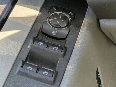 Used 2021 Ford F250 XLT w/ FX4 Off-Road Package image 22