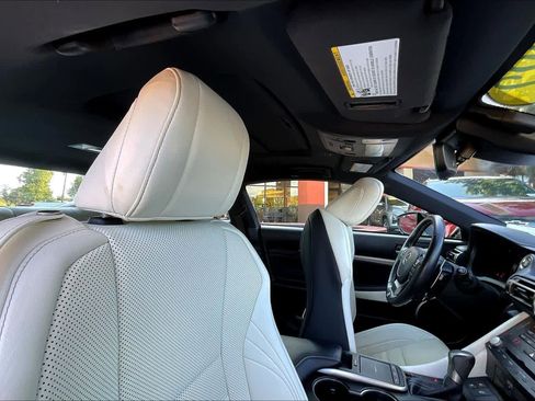 Used 2022 Lexus RC 350 F Sport image 21