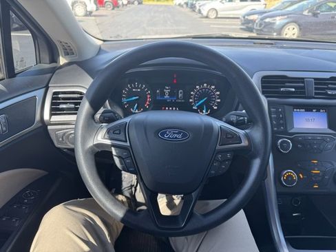 Used 2020 Ford Fusion S image 11