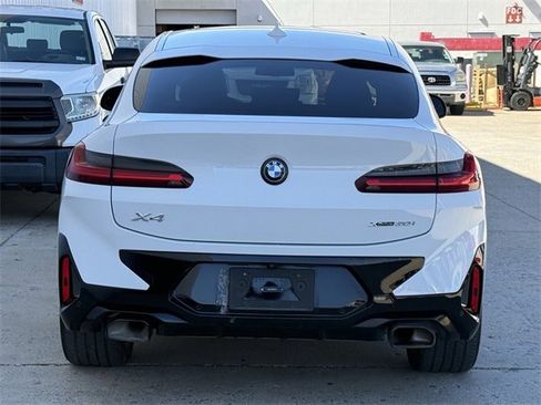 Used 2024 BMW X4 xDrive30i w/ Premium Package image 5