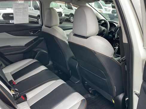 Used 2020 Subaru Crosstrek 2.0i Limited w/ Moonroof Package w/Navigation AWD/4WD image 32