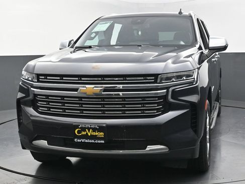 Used 2023 Chevrolet Suburban Premier image 7