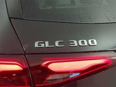 Certified 2026 Mercedes-Benz GLC 300 4MATIC image 11