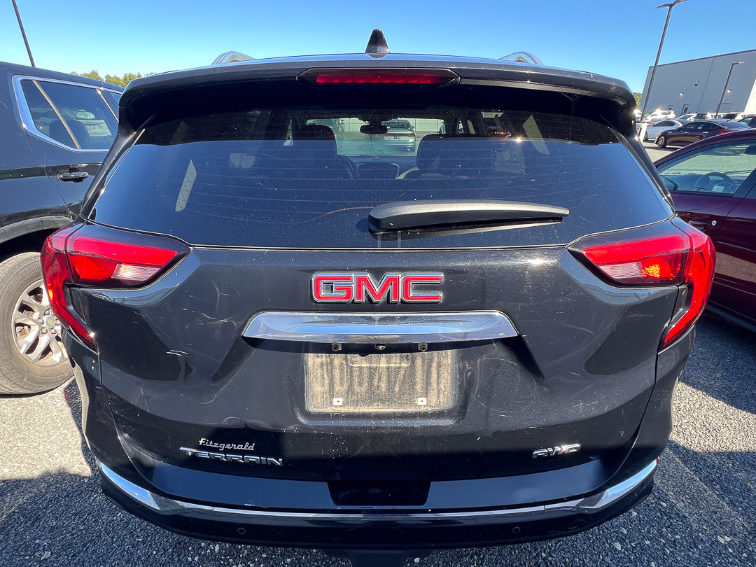 Used 2018 GMC Terrain Denali w/ Advanced Safety Package AWD/4WD image 4