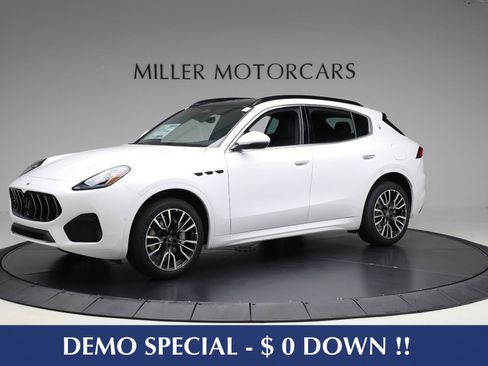 Used 2025 Maserati Grecale Modena AWD/4WD image 1