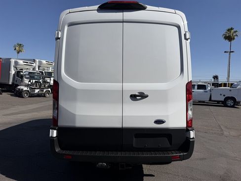 Used 2025 Ford Transit 250 148 Medium Roof RWD image 3