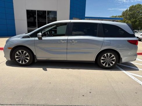 Used 2024 Honda Odyssey EX-L image 8