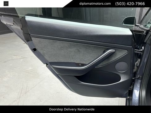 Used 2023 Tesla Model 3 Standard Range image 24