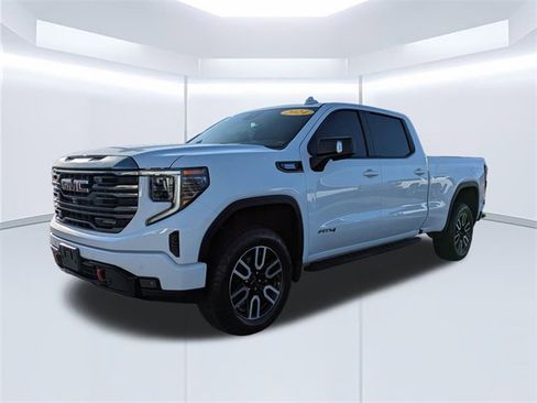 Used 2024 GMC Sierra 1500 AT4 w/ AT4 Premium Package image 9