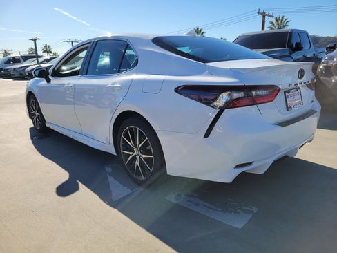 Certified 2024 Toyota Camry SE image 7