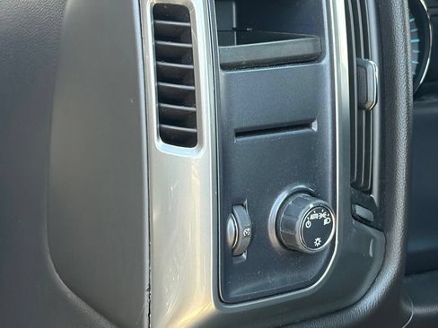 Used 2019 Chevrolet Silverado 1500 LT RWD image 7