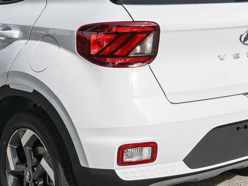 New 2026 Hyundai Venue SEL FWD image 9