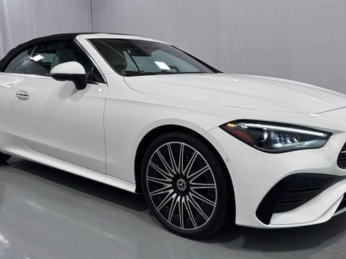 Used 2024 Mercedes-Benz CLE 300 4MATIC Cabriolet image 4