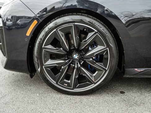 Used 2023 BMW 760i xDrive w/ Executive Package AWD/4WD image 36