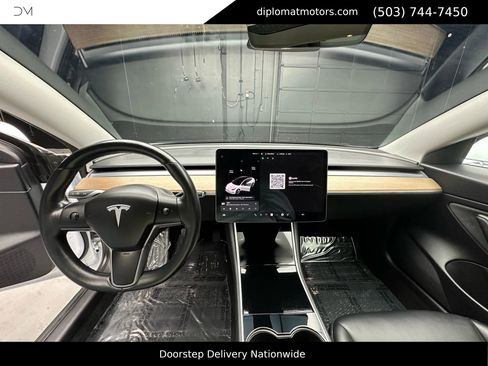 Used 2018 Tesla Model 3 Long Range image 27