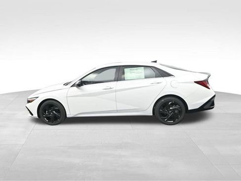 New 2026 Hyundai Elantra SEL Sport Premium FWD image 5