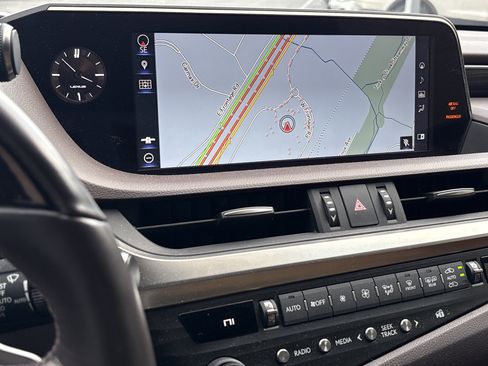 Certified 2019 Lexus ES 350 Luxury image 24