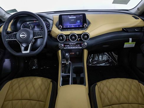 Used 2025 Nissan Sentra SV w/ SV Premium Package image 12