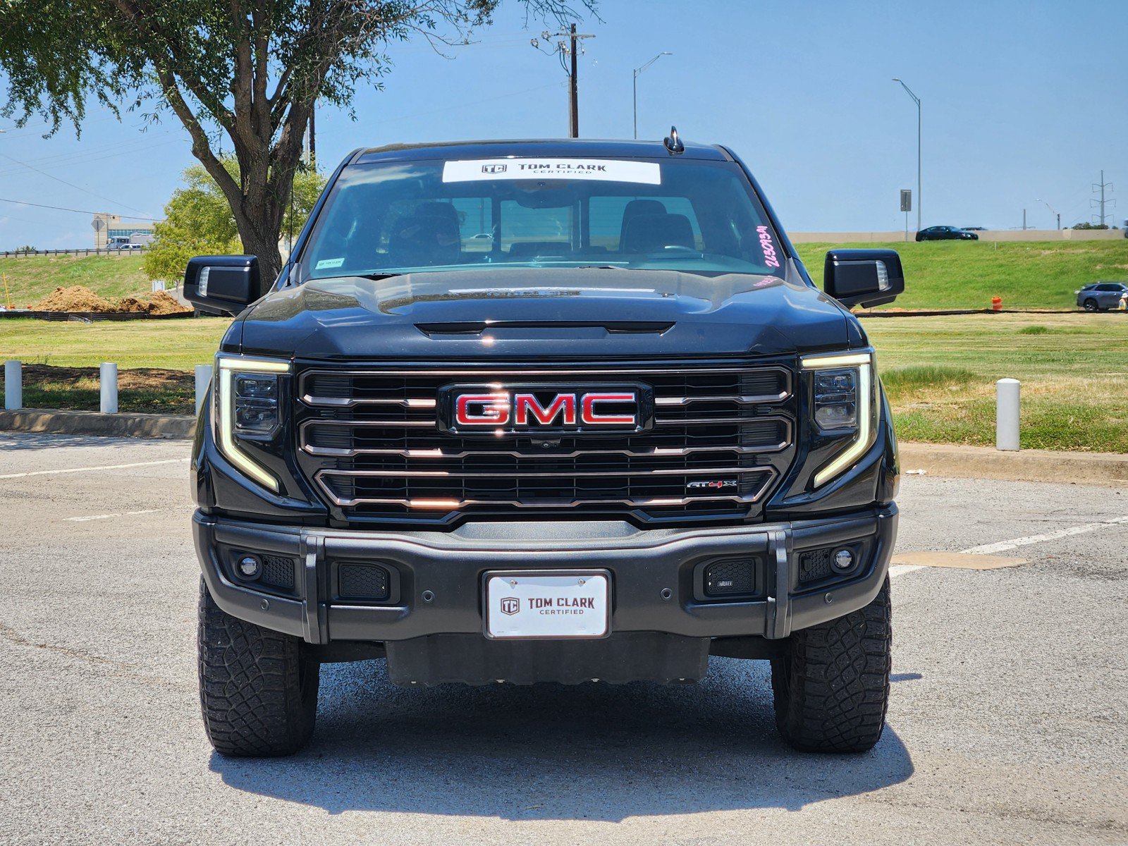 Used 2024 GMC Sierra 1500 AT4X AWD/4WD image 32